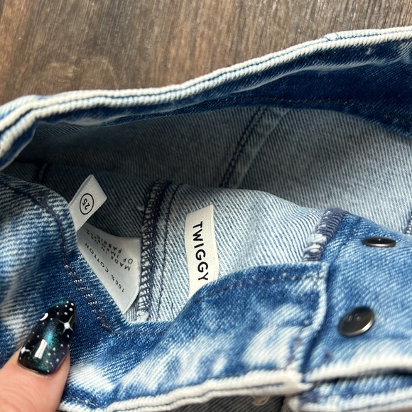 GRLFRND TWIGGY SKIRT - Picture 7 of 7